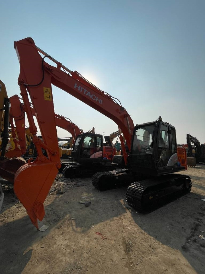 Hitachi ZX 130 - Rupsgraafmachine: afbeelding 2 Hitachi ZX 130 - Rupsgraafmachine: afbeelding 2
