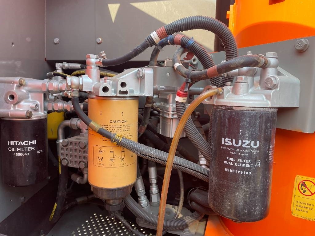 Hitachi ZX 130 - Rupsgraafmachine: afbeelding 5 Hitachi ZX 130 - Rupsgraafmachine: afbeelding 5