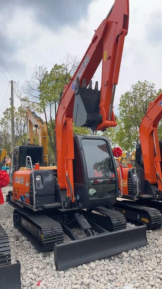 Hitachi Zaxis 60 - Minigraafmachine: afbeelding 1 Hitachi Zaxis 60 - Minigraafmachine: afbeelding 1