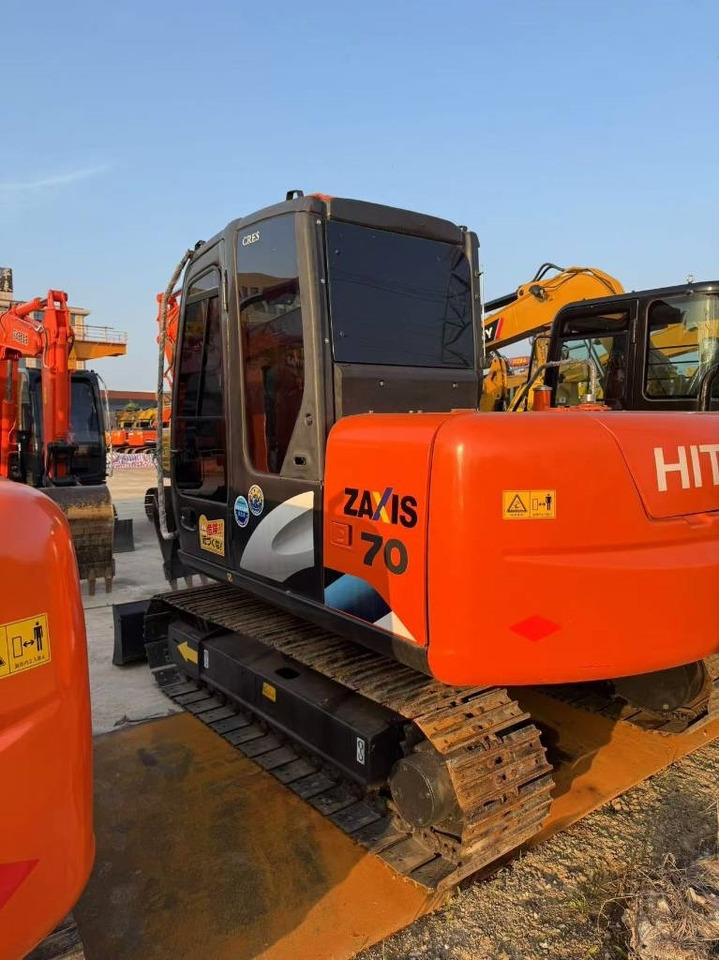 Hitachi Zaxis 70 - Rupsgraafmachine: afbeelding 1 Hitachi Zaxis 70 - Rupsgraafmachine: afbeelding 1