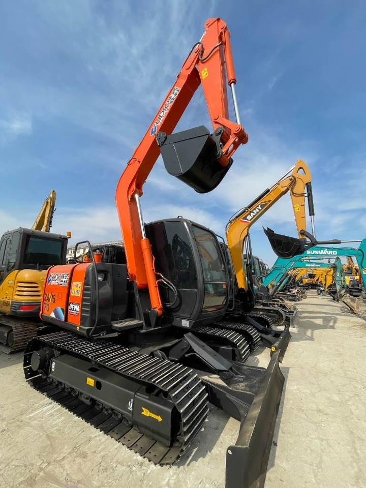 Hitachi Zaxis 70 - Rupsgraafmachine: afbeelding 4 Hitachi Zaxis 70 - Rupsgraafmachine: afbeelding 4