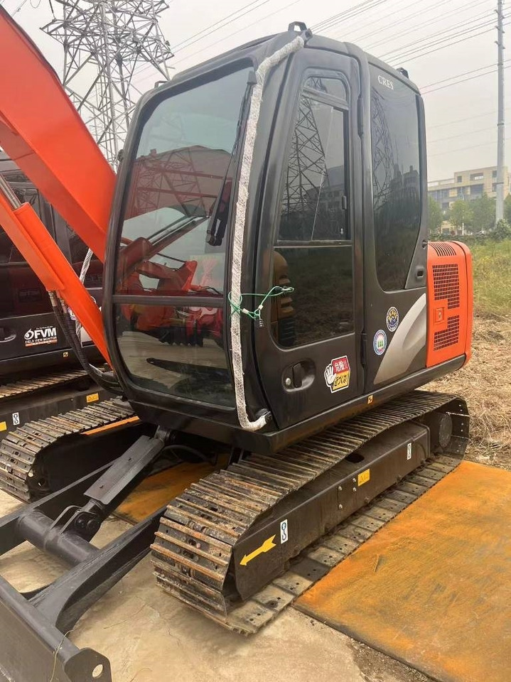 Hitachi zaxis60  - Rupsgraafmachine: afbeelding 4 Hitachi zaxis60  - Rupsgraafmachine: afbeelding 4