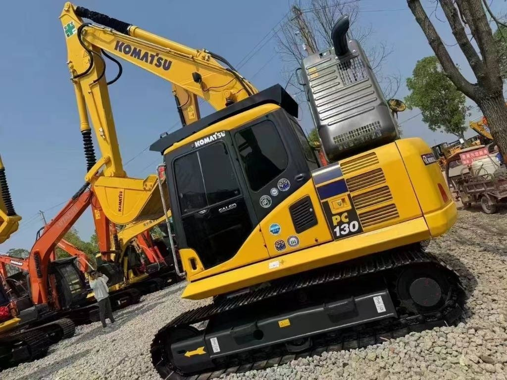 Komatsu PC 130 - Rupsgraafmachine: afbeelding 1 Komatsu PC 130 - Rupsgraafmachine: afbeelding 1