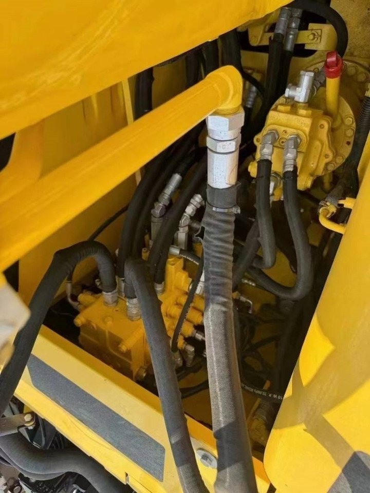 Komatsu PC 130 - Rupsgraafmachine: afbeelding 4 Komatsu PC 130 - Rupsgraafmachine: afbeelding 4