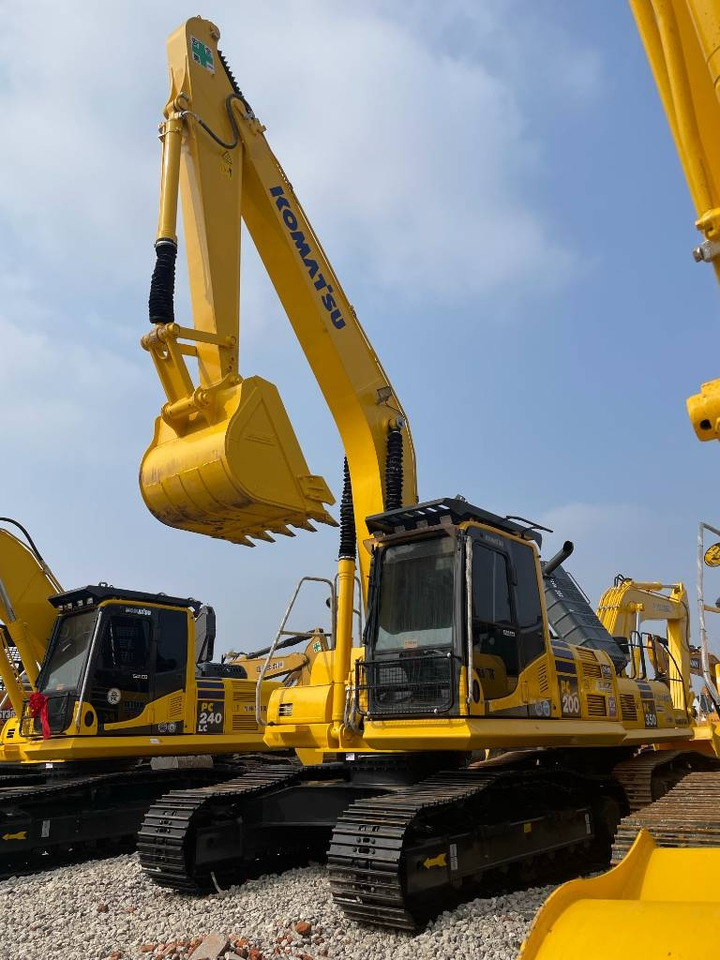 Komatsu PC 200-8 - Rupsgraafmachine: afbeelding 1 Komatsu PC 200-8 - Rupsgraafmachine: afbeelding 1