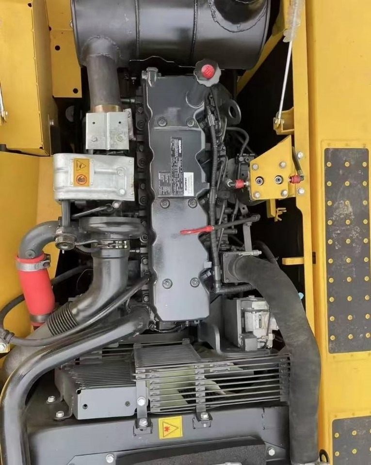 Komatsu PC 240 - Rupsgraafmachine: afbeelding 2 Komatsu PC 240 - Rupsgraafmachine: afbeelding 2