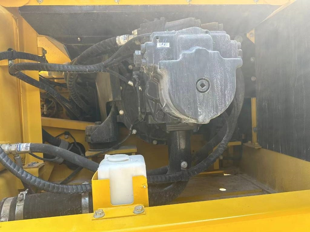 Komatsu PC 400-8 - Rupsgraafmachine: afbeelding 5 Komatsu PC 400-8 - Rupsgraafmachine: afbeelding 5
