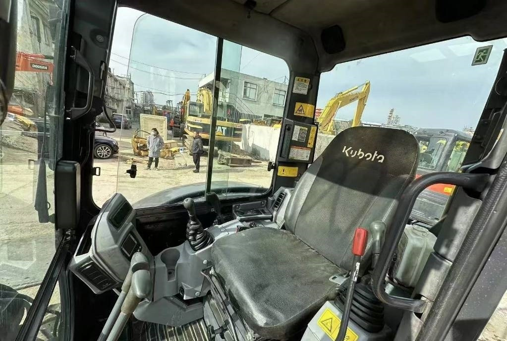 Kubota 163 - Rupsgraafmachine: afbeelding 3 Kubota 163 - Rupsgraafmachine: afbeelding 3