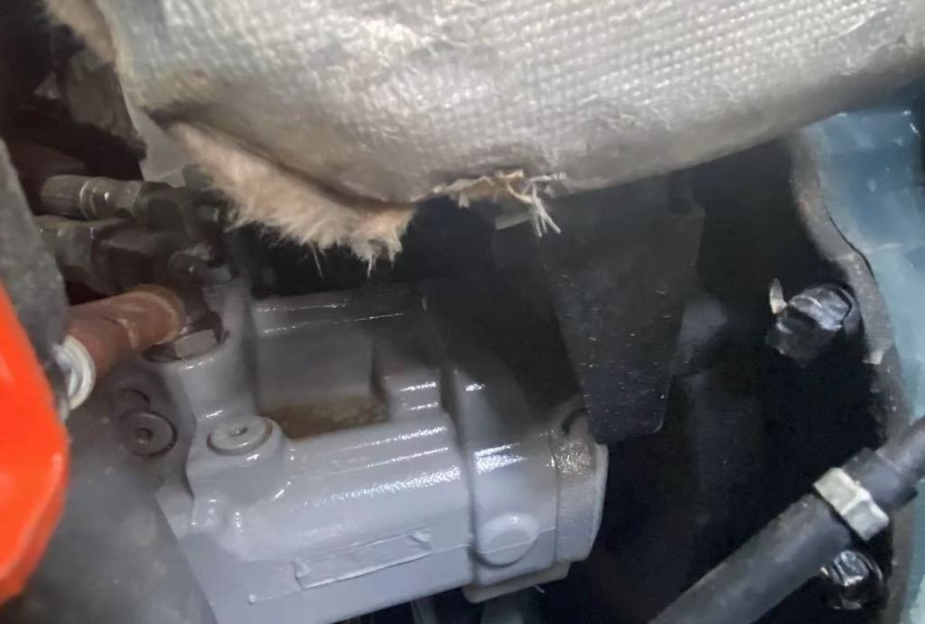 Kubota 165 - Rupsgraafmachine: afbeelding 3 Kubota 165 - Rupsgraafmachine: afbeelding 3