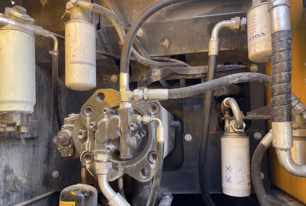 Rupsgraafmachine Volvo EC 240: afbeelding 10