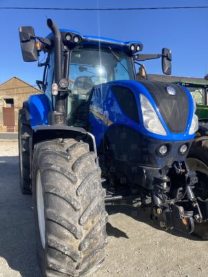 New Holland T7.210 - Tractor: afbeelding 1 New Holland T7.210 - Tractor: afbeelding 1