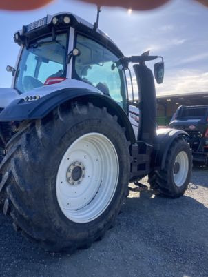 Valtra T154 VERSU - Tractor: afbeelding 3 Valtra T154 VERSU - Tractor: afbeelding 3