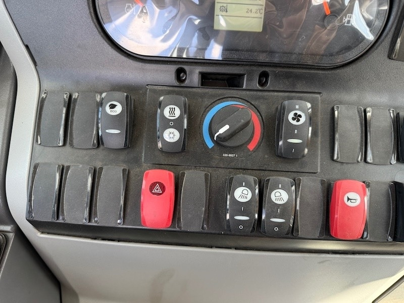 Nieuw Graaflaadmachine CAT 424: afbeelding 15