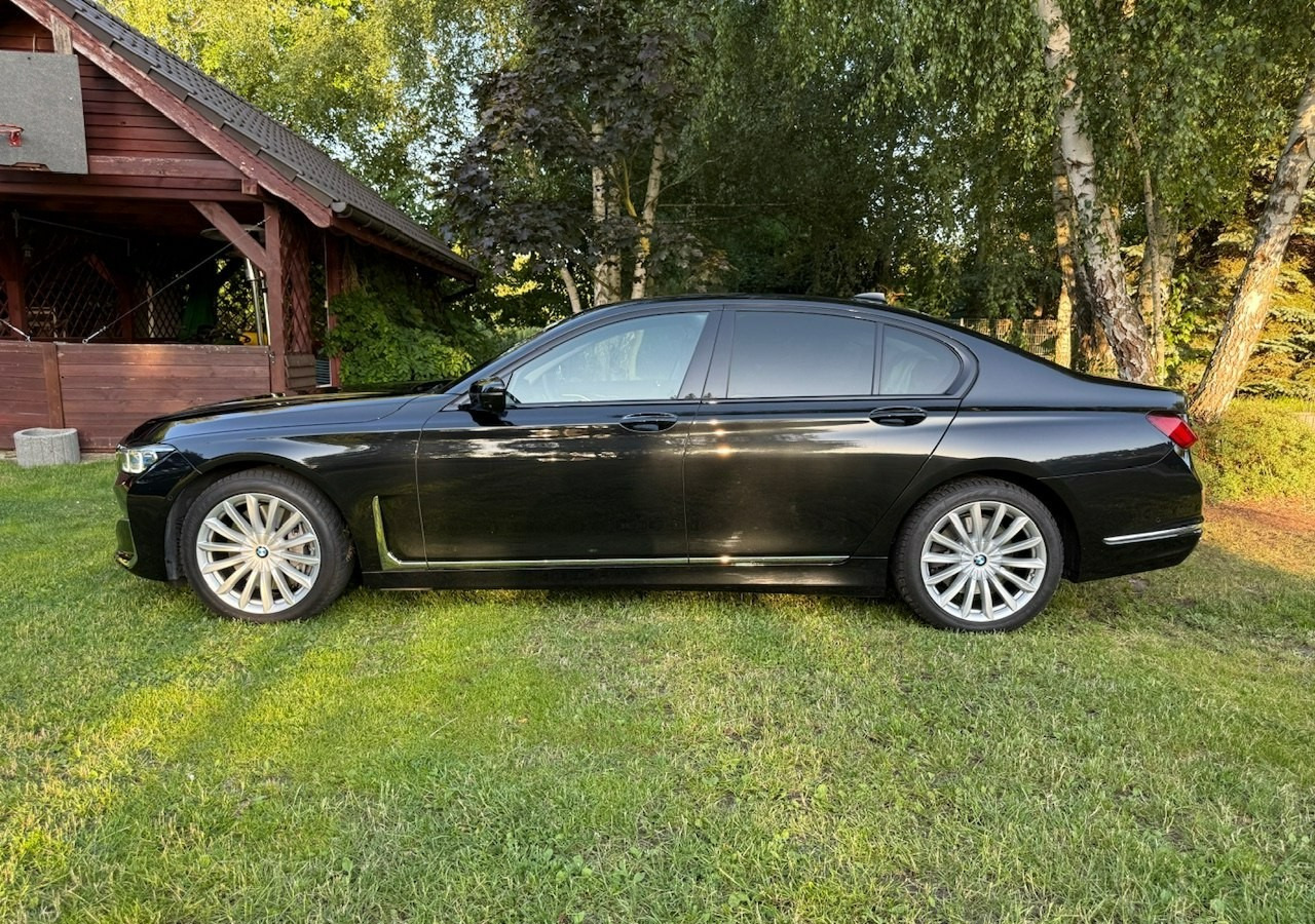 BMW SERIA 7 II (G11/G12) BMW SERIA 7 740d Xdrive 340KM Luxury+Exclusive Masaże Adaptiv Oś Lasery 2022 FV2 - Sedan: afbeelding 4 BMW SERIA 7 II (G11/G12) BMW SERIA 7 740d Xdrive 340KM Luxury+Exclusive Masaże Adaptiv Oś Lasery 2022 FV2 - Sedan: afbeelding 4