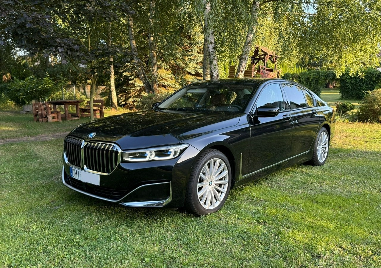 BMW SERIA 7 II (G11/G12) BMW SERIA 7 740d Xdrive 340KM Luxury+Exclusive Masaże Adaptiv Oś Lasery 2022 FV2 - Sedan: afbeelding 3 BMW SERIA 7 II (G11/G12) BMW SERIA 7 740d Xdrive 340KM Luxury+Exclusive Masaże Adaptiv Oś Lasery 2022 FV2 - Sedan: afbeelding 3
