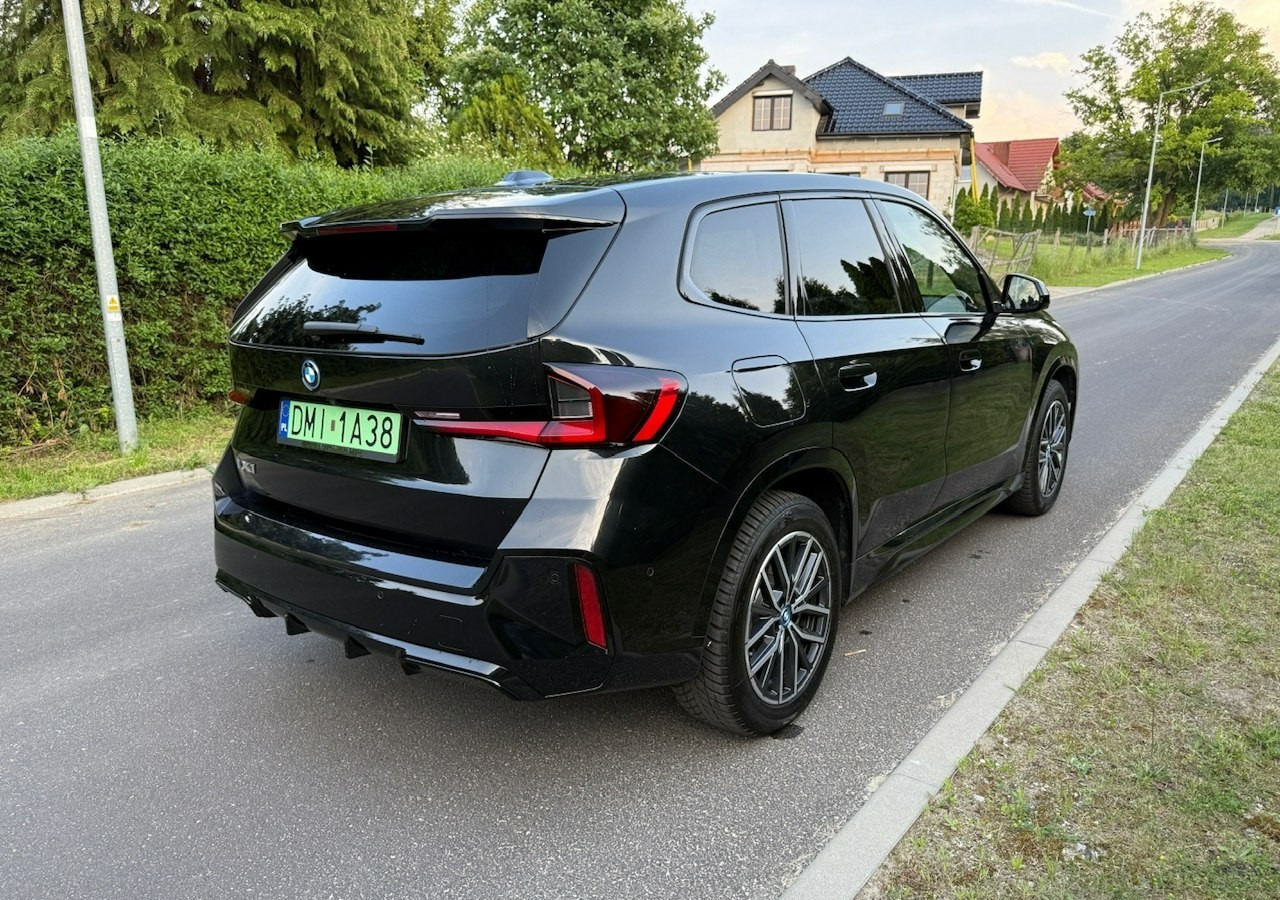 BMW X1 iX1 iX1 xDrive30 313KM M-Sport H/K Panorama AdaptiveLed Masaże Kam360 - SUV: afbeelding 4 BMW X1 iX1 iX1 xDrive30 313KM M-Sport H/K Panorama AdaptiveLed Masaże Kam360 - SUV: afbeelding 4
