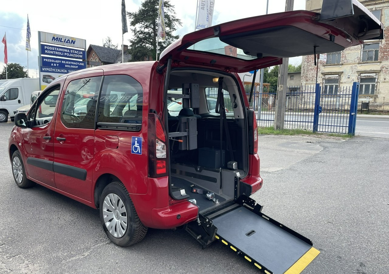 Citroen Berlingo II Berlingo 1.6 do przewozu Niepełnosprawnych inwalida rampa 2018 - Personenwagen: afbeelding 2 Citroen Berlingo II Berlingo 1.6 do przewozu Niepełnosprawnych inwalida rampa 2018 - Personenwagen: afbeelding 2