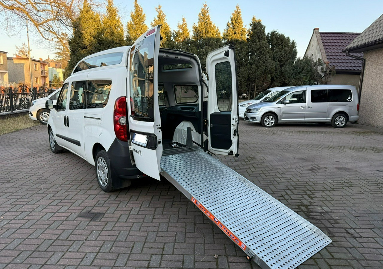Fiat Doblo II Doblo 1.6-120KM dla Niepełnosprawnych RAMPA Inwalida Model 2020 - Personenwagen: afbeelding 1 Fiat Doblo II Doblo 1.6-120KM dla Niepełnosprawnych RAMPA Inwalida Model 2020 - Personenwagen: afbeelding 1