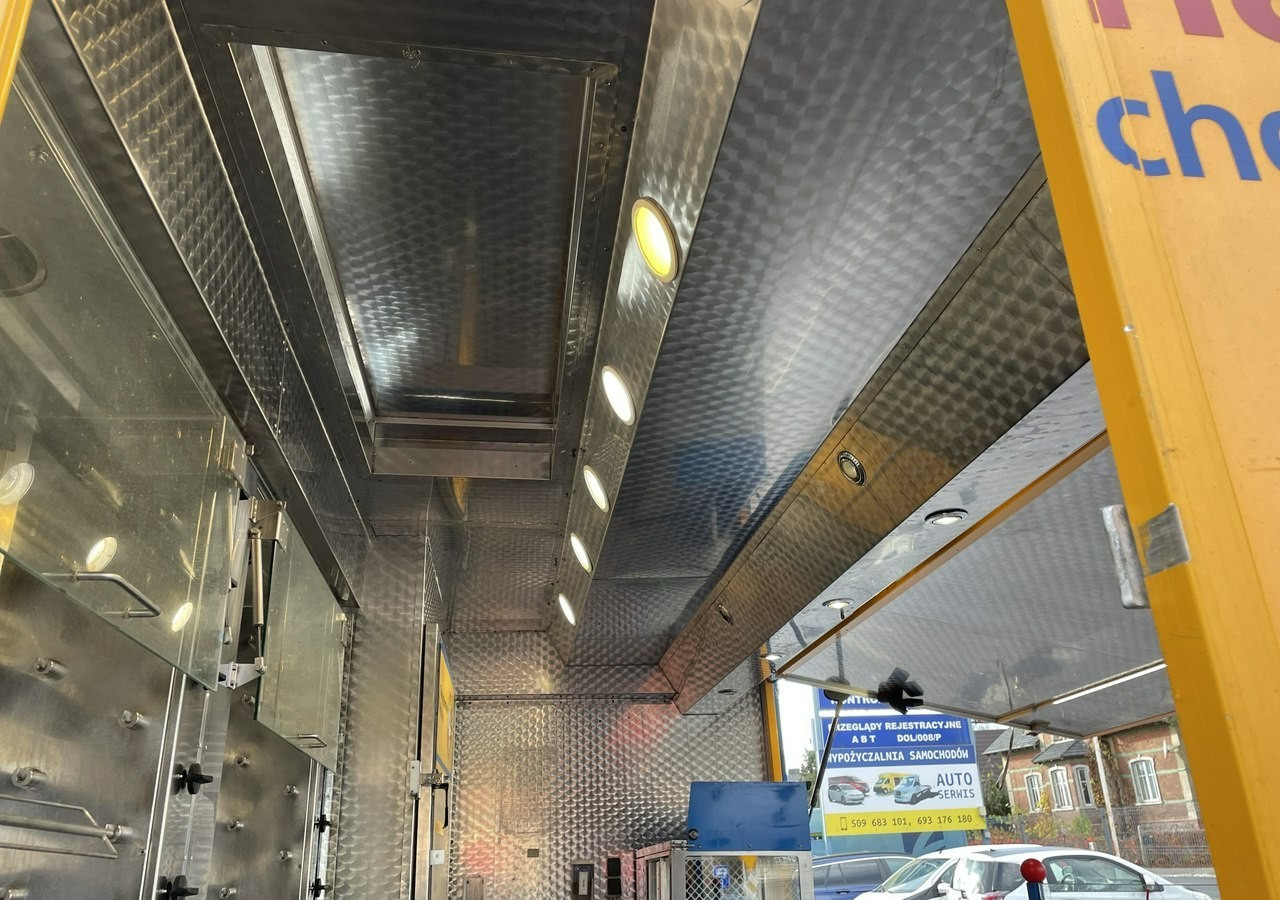 Fiat Ducato Autosklep Autogrill Gastronomiczny Food Truck Foodtruck sklep bar20 - Zelfrijdende verkoopwagen: afbeelding 3 Fiat Ducato Autosklep Autogrill Gastronomiczny Food Truck Foodtruck sklep bar20 - Zelfrijdende verkoopwagen: afbeelding 3