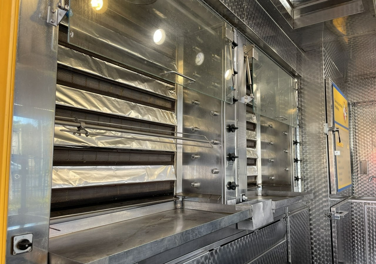 Fiat Ducato Autosklep Autogrill Gastronomiczny Food Truck Foodtruck sklep bar20 - Zelfrijdende verkoopwagen: afbeelding 2 Fiat Ducato Autosklep Autogrill Gastronomiczny Food Truck Foodtruck sklep bar20 - Zelfrijdende verkoopwagen: afbeelding 2