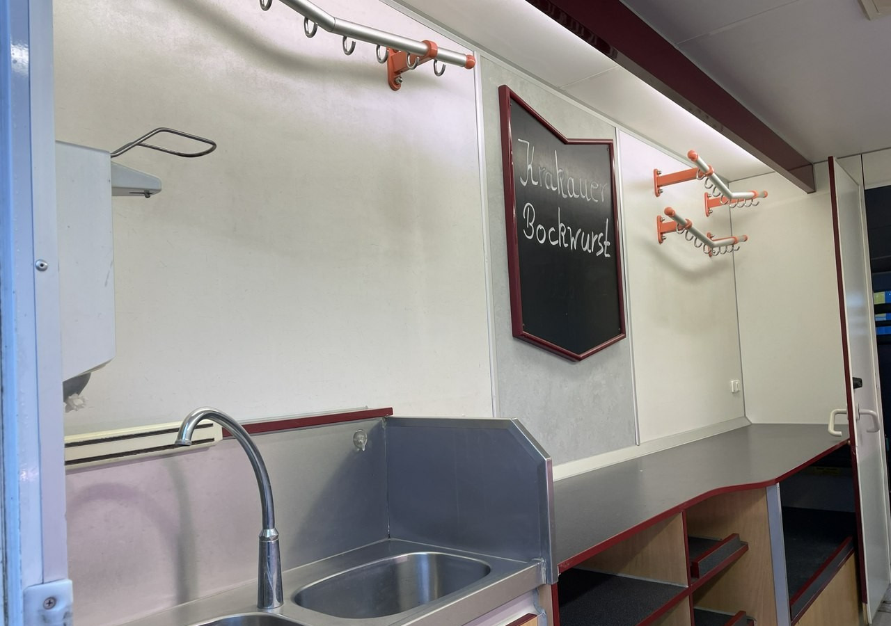 Fiat Ducato Autosklep Wędlin Gastronomiczny food truck foodtruck sklep Borco 200 - Zelfrijdende verkoopwagen: afbeelding 5 Fiat Ducato Autosklep Wędlin Gastronomiczny food truck foodtruck sklep Borco 200 - Zelfrijdende verkoopwagen: afbeelding 5