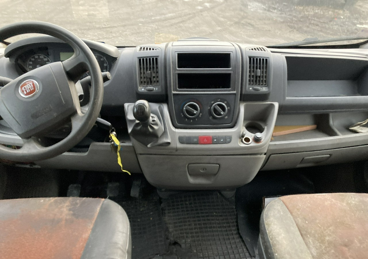 Fiat Ducato Autosklep pieczywa sklep Bar Gastronomiczny Food Truck Foodtruck 200 - Zelfrijdende verkoopwagen: afbeelding 4 Fiat Ducato Autosklep pieczywa sklep Bar Gastronomiczny Food Truck Foodtruck 200 - Zelfrijdende verkoopwagen: afbeelding 4