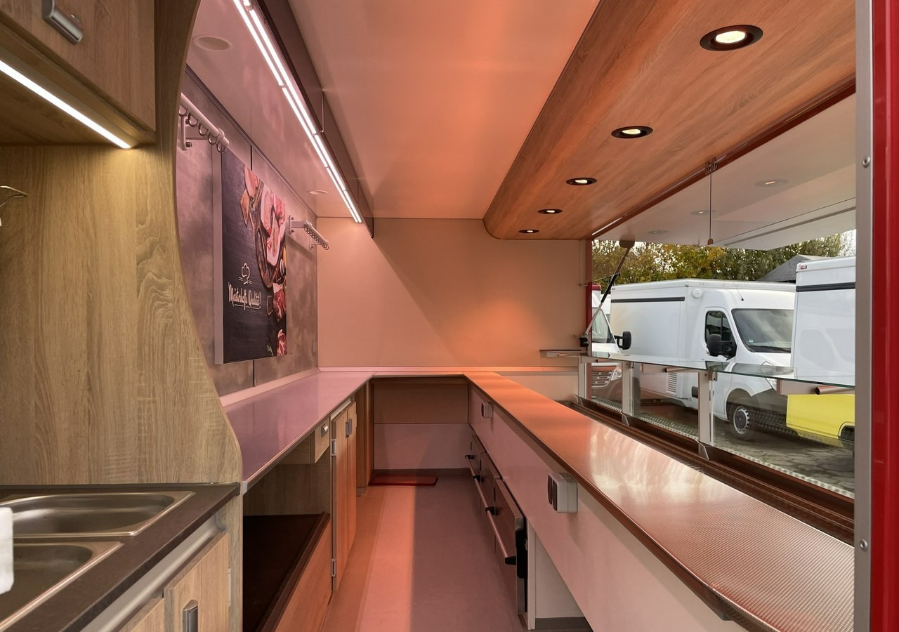 Fiat Ducato Autosklep wędlin Gastronomiczna food truck foodtruck sklep Borco 202 - Zelfrijdende verkoopwagen: afbeelding 4 Fiat Ducato Autosklep wędlin Gastronomiczna food truck foodtruck sklep Borco 202 - Zelfrijdende verkoopwagen: afbeelding 4