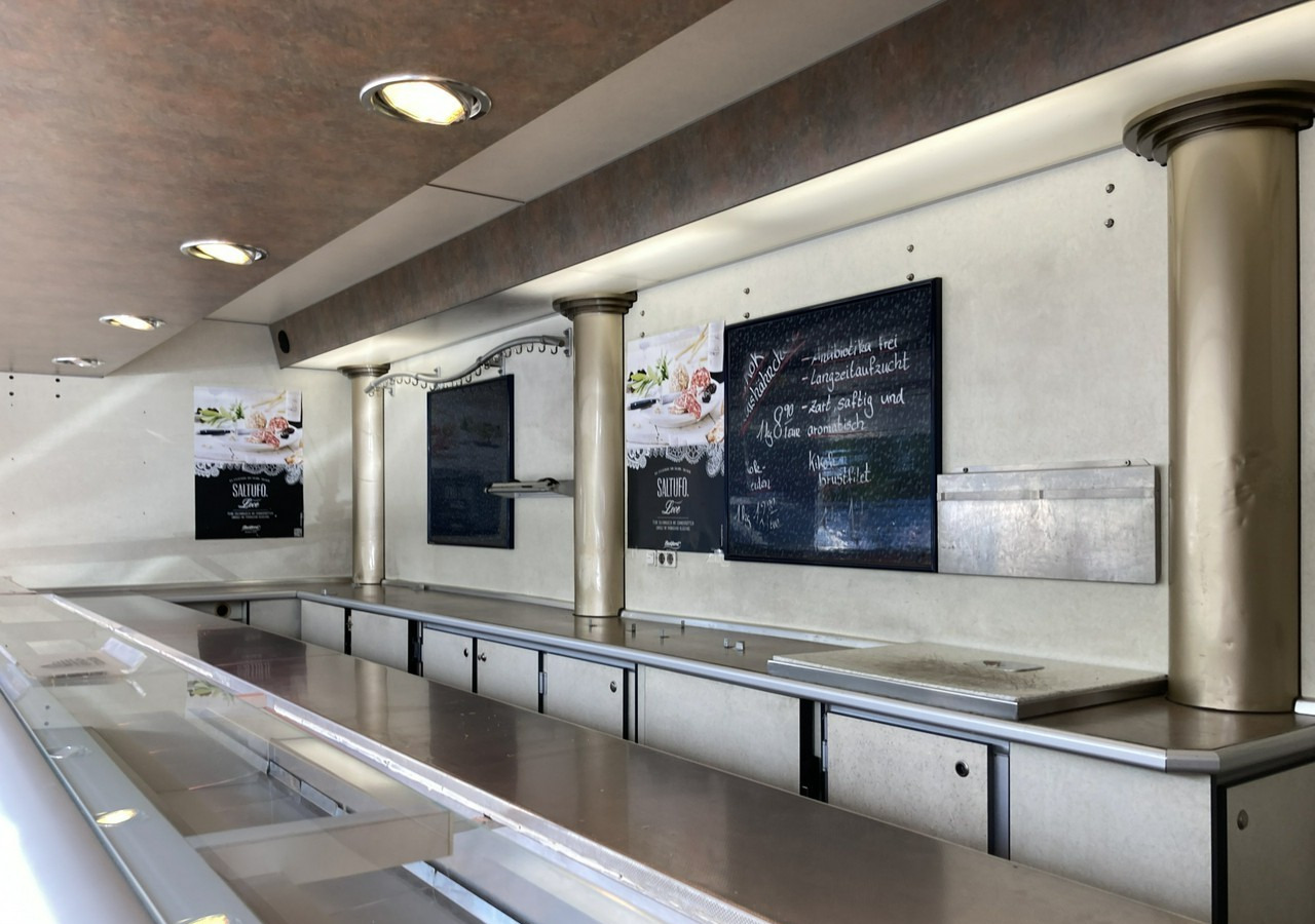 Fiat Ducato Autosklep wędlin Gastronomiczny Food Truck Foodtruck Sklep bar Borco - Zelfrijdende verkoopwagen: afbeelding 2 Fiat Ducato Autosklep wędlin Gastronomiczny Food Truck Foodtruck Sklep bar Borco - Zelfrijdende verkoopwagen: afbeelding 2