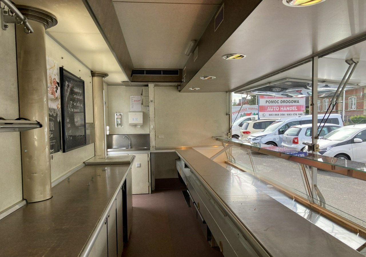 Fiat Ducato Autosklep wędlin Gastronomiczny Food Truck Foodtruck Sklep bar Borco - Zelfrijdende verkoopwagen: afbeelding 5 Fiat Ducato Autosklep wędlin Gastronomiczny Food Truck Foodtruck Sklep bar Borco - Zelfrijdende verkoopwagen: afbeelding 5