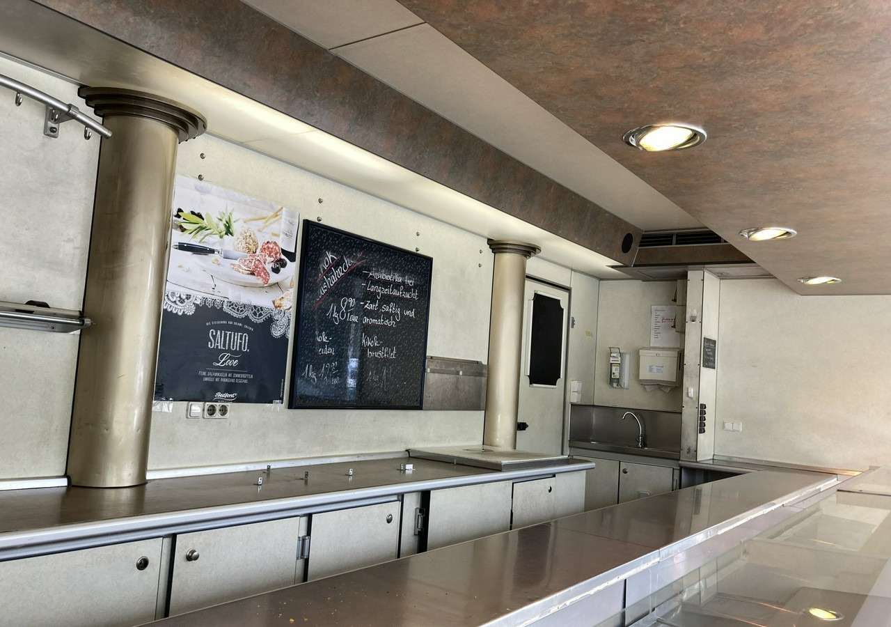 Fiat Ducato Autosklep wędlin Gastronomiczny Food Truck Foodtruck Sklep bar Borco - Zelfrijdende verkoopwagen: afbeelding 3 Fiat Ducato Autosklep wędlin Gastronomiczny Food Truck Foodtruck Sklep bar Borco - Zelfrijdende verkoopwagen: afbeelding 3