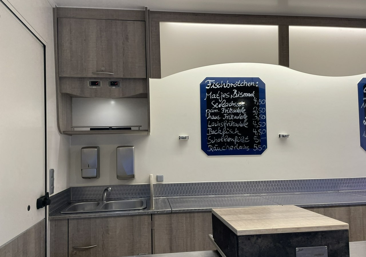 Fiat Ducato Autosklep wędlin Ryb Gastronomiczny Food Truck Foodtruck 116tkm 201 - Zelfrijdende verkoopwagen: afbeelding 4 Fiat Ducato Autosklep wędlin Ryb Gastronomiczny Food Truck Foodtruck 116tkm 201 - Zelfrijdende verkoopwagen: afbeelding 4