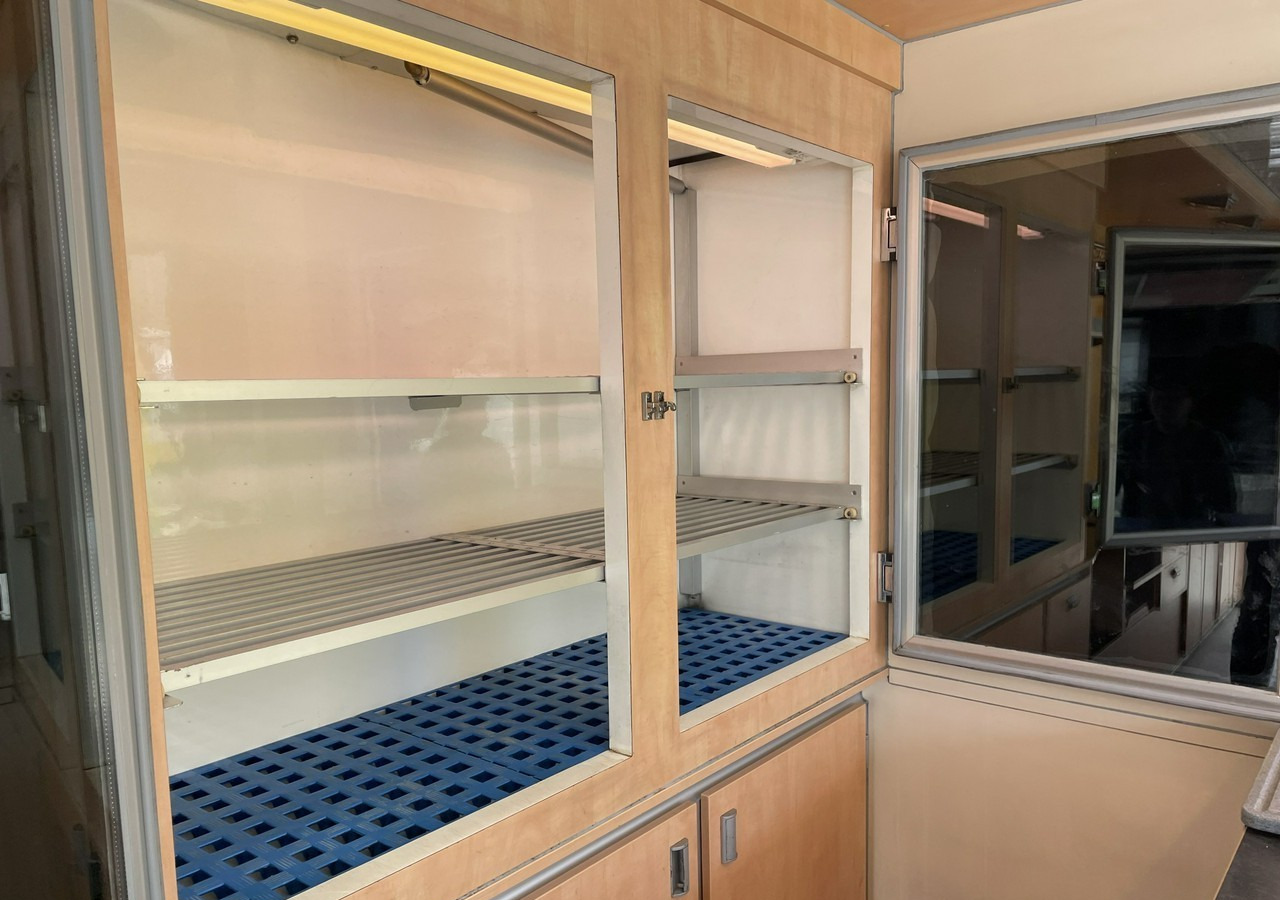 Zelfrijdende verkoopwagen Fiat Ducato Ducat Autosklep wędlin Gastronomiczny Food Truck Foodtruck SklepBORC: afbeelding 14