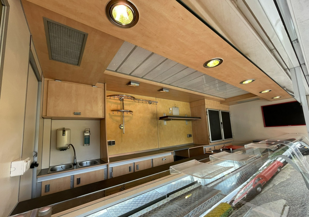 Fiat Ducato Ducat Autosklep wędlin Gastronomiczny Food Truck Foodtruck SklepBORC - Zelfrijdende verkoopwagen: afbeelding 5 Fiat Ducato Ducat Autosklep wędlin Gastronomiczny Food Truck Foodtruck SklepBORC - Zelfrijdende verkoopwagen: afbeelding 5