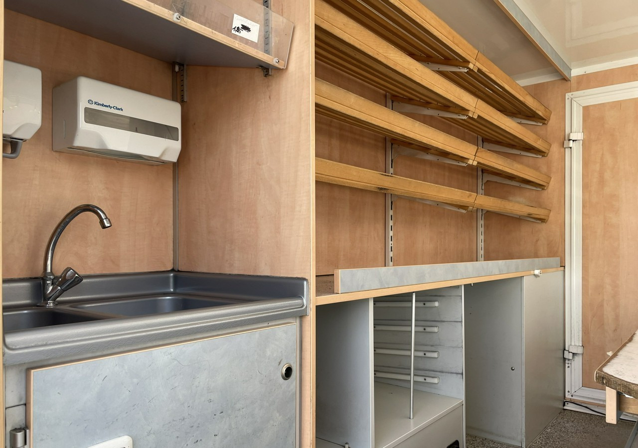 Fiat Ducato Ducato Autosklep pieczy Sklep Gastronomiczny Food Truck Foodtruck 20 - Zelfrijdende verkoopwagen: afbeelding 4 Fiat Ducato Ducato Autosklep pieczy Sklep Gastronomiczny Food Truck Foodtruck 20 - Zelfrijdende verkoopwagen: afbeelding 4