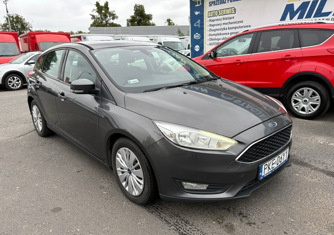 Ford Focus III Focus 1.0 EcoBoost Klima Salon PL 2015 - Hatchback: afbeelding 2 Ford Focus III Focus 1.0 EcoBoost Klima Salon PL 2015 - Hatchback: afbeelding 2