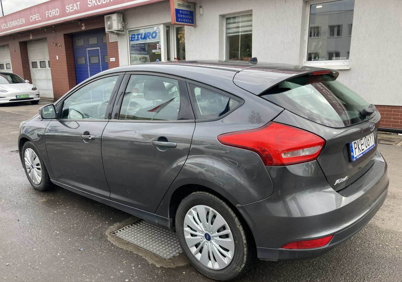 Ford Focus III Focus 1.0 EcoBoost Klima Salon PL 2015 - Hatchback: afbeelding 3 Ford Focus III Focus 1.0 EcoBoost Klima Salon PL 2015 - Hatchback: afbeelding 3