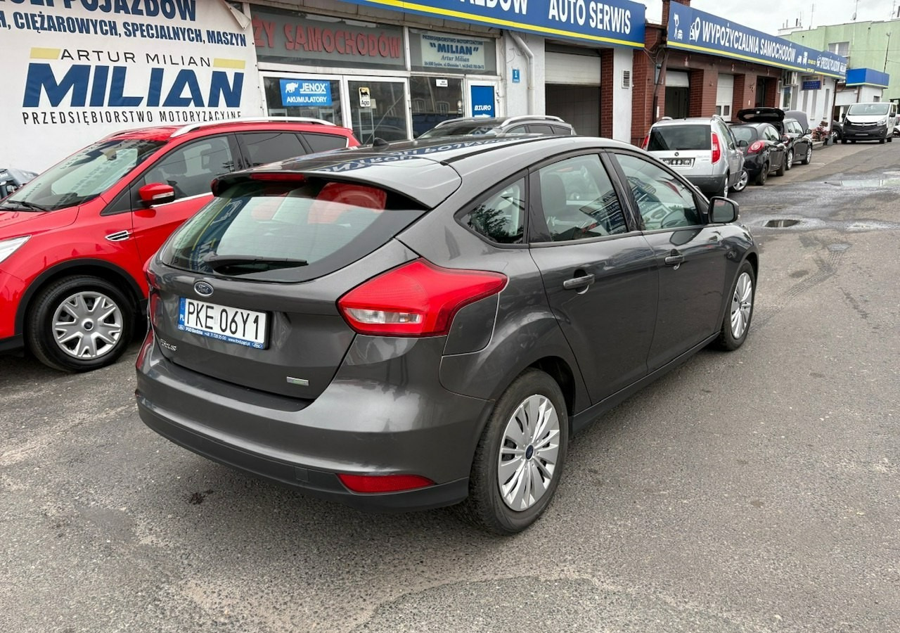 Ford Focus III Focus 1.0 EcoBoost Klima Salon PL 2015 - Hatchback: afbeelding 4 Ford Focus III Focus 1.0 EcoBoost Klima Salon PL 2015 - Hatchback: afbeelding 4
