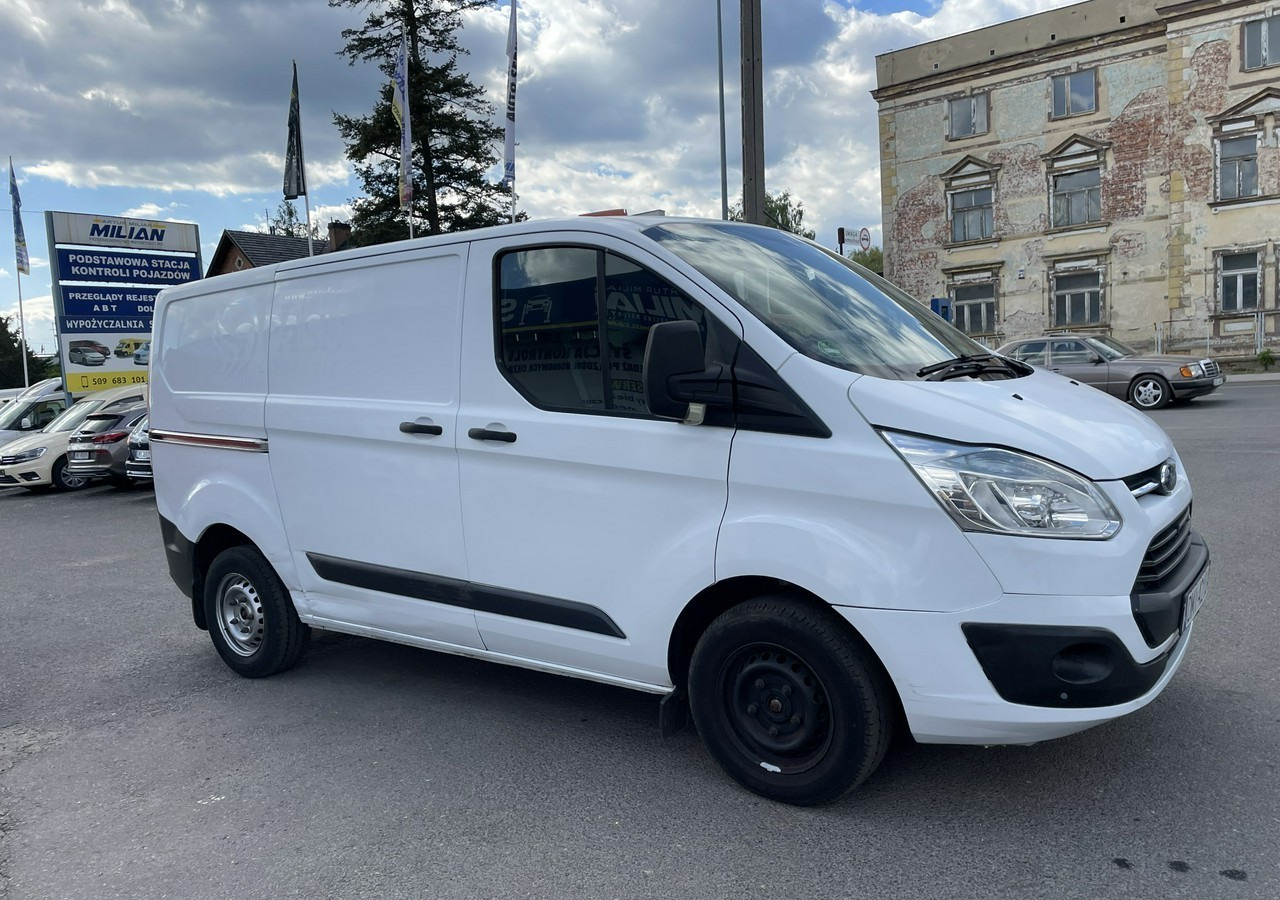 Ford Transit Transit Custom Transit Custom 2.0 Klima 153tkm Model 2018 - Gesloten bestelwagen: afbeelding 1 Ford Transit Transit Custom Transit Custom 2.0 Klima 153tkm Model 2018 - Gesloten bestelwagen: afbeelding 1