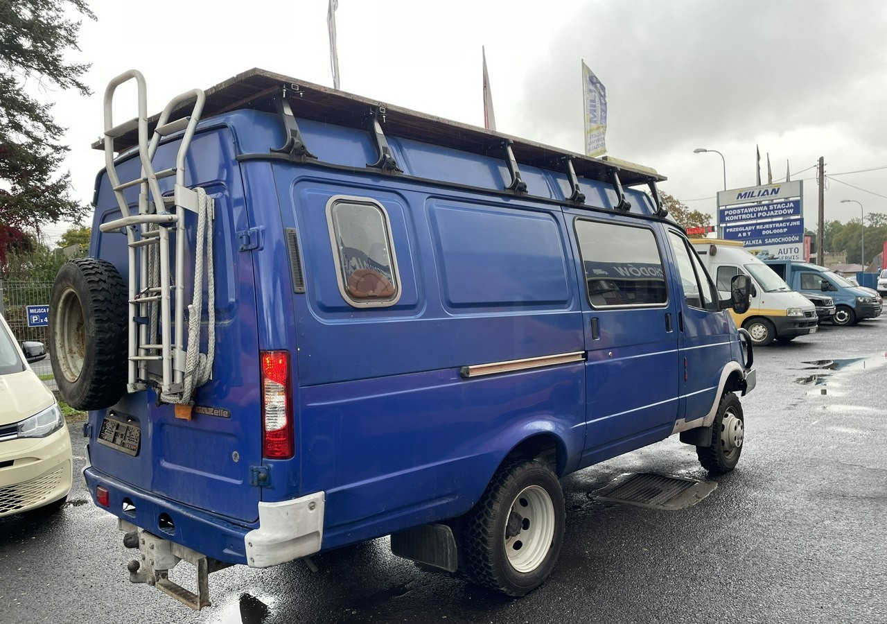Gaz Gazela Gaz Gazelle Kamper furgon 4X4 benzyna + GAZ LPG Solar 94329km 2010 - Gesloten bestelwagen: afbeelding 4 Gaz Gazela Gaz Gazelle Kamper furgon 4X4 benzyna + GAZ LPG Solar 94329km 2010 - Gesloten bestelwagen: afbeelding 4
