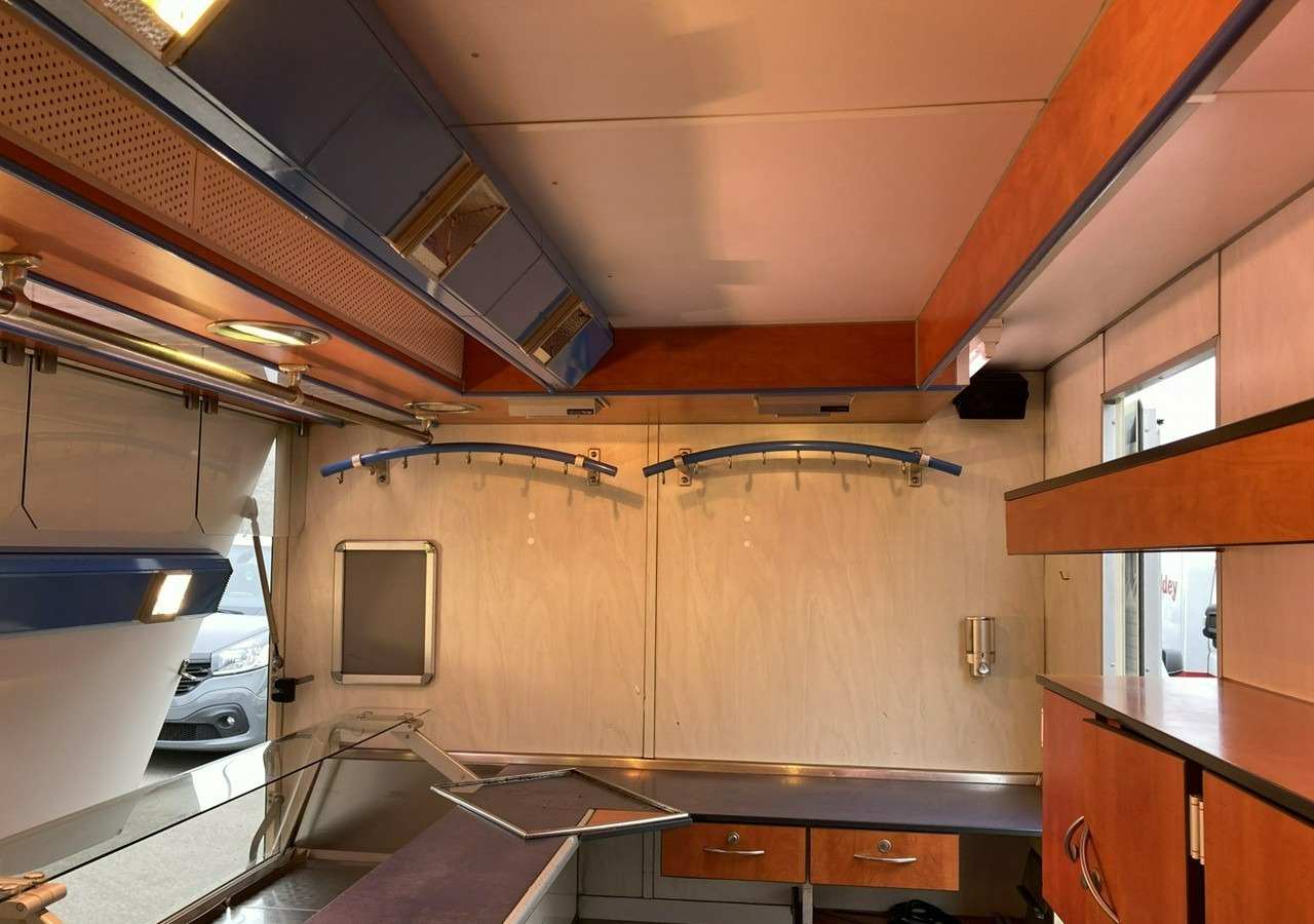 Inna Inny Autosklep wędlin Gastronomiczna food truck foodtruck sklep bar - Verkoopwagen: afbeelding 5 Inna Inny Autosklep wędlin Gastronomiczna food truck foodtruck sklep bar - Verkoopwagen: afbeelding 5