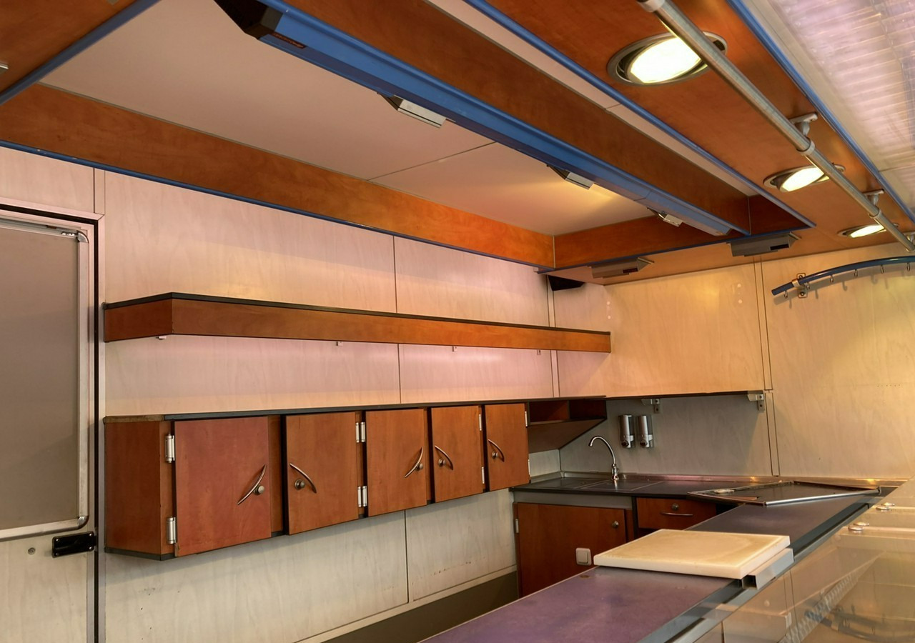 Inna Inny Autosklep wędlin Gastronomiczna food truck foodtruck sklep bar - Verkoopwagen: afbeelding 3 Inna Inny Autosklep wędlin Gastronomiczna food truck foodtruck sklep bar - Verkoopwagen: afbeelding 3
