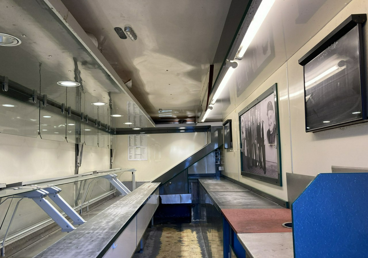 Inna Inny Autosklep wędlin Gastronomiczny Food Truck Foodtruck sklep Borco - Verkoopwagen: afbeelding 3 Inna Inny Autosklep wędlin Gastronomiczny Food Truck Foodtruck sklep Borco - Verkoopwagen: afbeelding 3