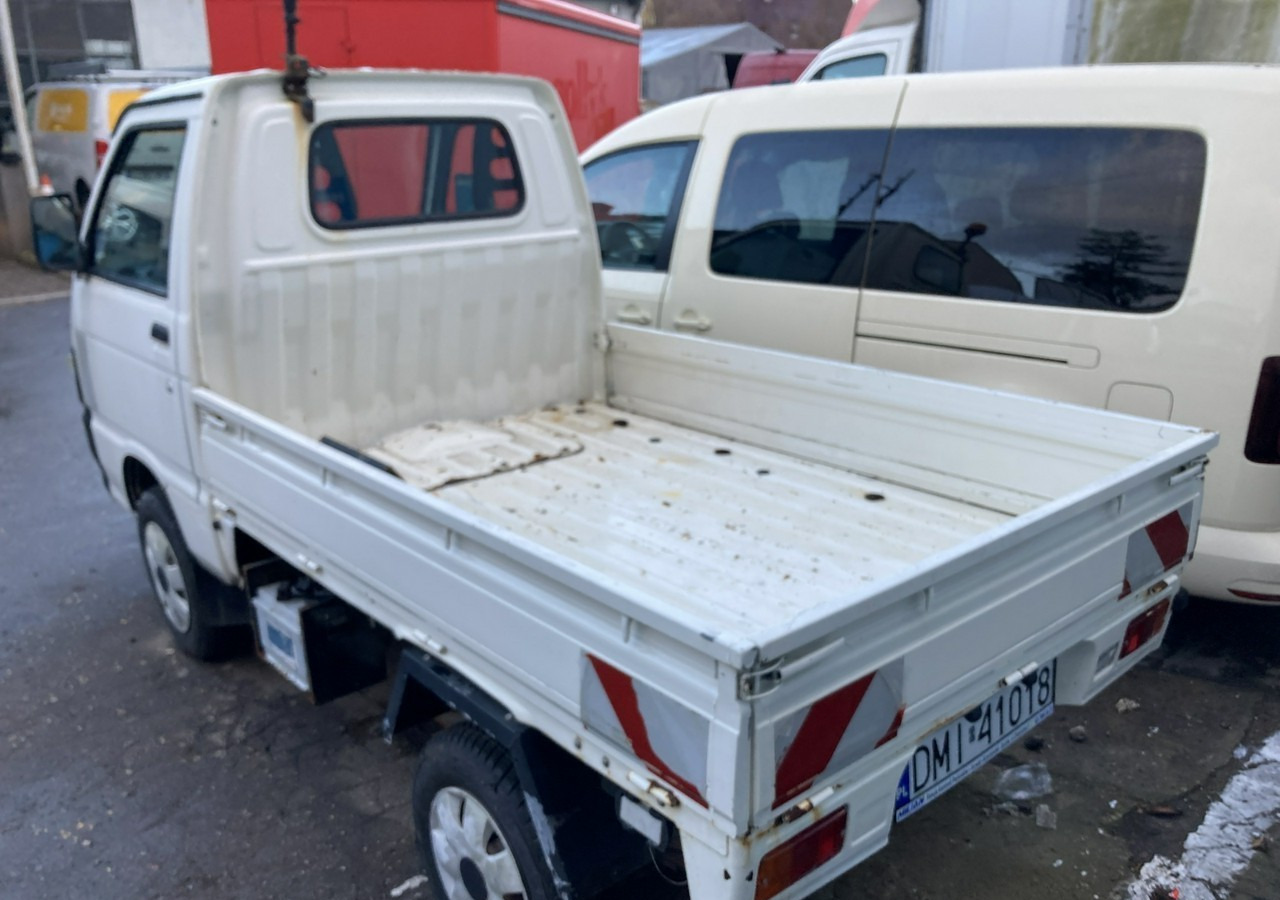 Inna Inny PFAU Piaggio Porter 4X4 Skrzynia odśnieżarka Pług 5655km 2012 - Bestelwagen open laadbak: afbeelding 3 Inna Inny PFAU Piaggio Porter 4X4 Skrzynia odśnieżarka Pług 5655km 2012 - Bestelwagen open laadbak: afbeelding 3