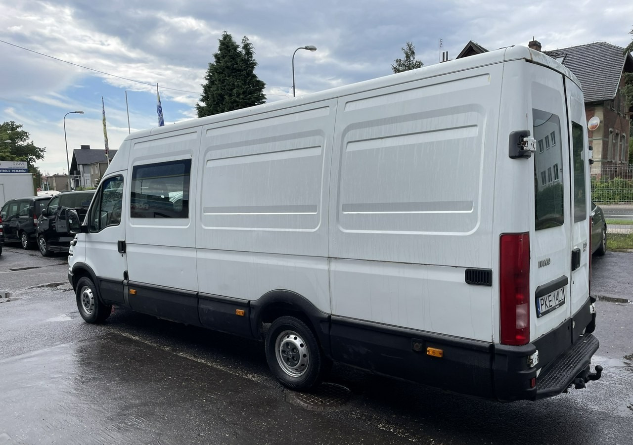 Iveco Iveco Daily 35S14 Maxi Brygadówka dokka doka 7-osobowy - Bestelwagen met dubbele cabine: afbeelding 4 Iveco Iveco Daily 35S14 Maxi Brygadówka dokka doka 7-osobowy - Bestelwagen met dubbele cabine: afbeelding 4