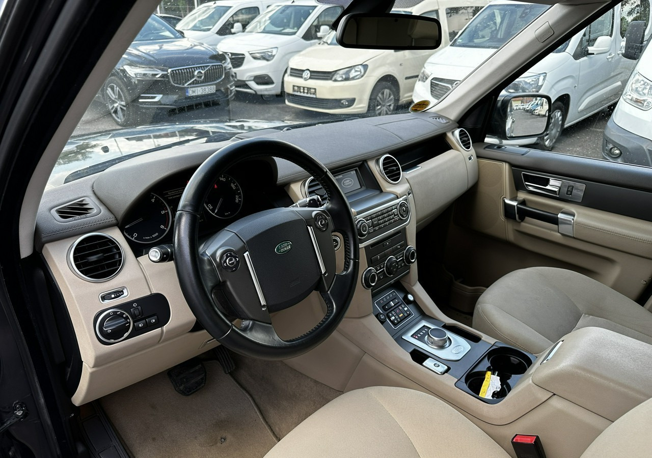 Land Rover Discovery IV Discovery IV 3.0SD V6 HSE Bogate Wyposażenie 2013 - SUV: afbeelding 2 Land Rover Discovery IV Discovery IV 3.0SD V6 HSE Bogate Wyposażenie 2013 - SUV: afbeelding 2