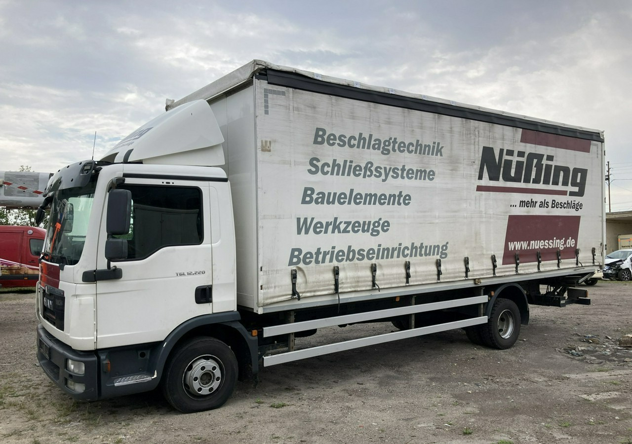 MAN Inny MAN MAN TGL 12.220 Skrzynia firana Plandeka hydro klapa 2014 - Schuifzeilen bestelwagen: afbeelding 4 MAN Inny MAN MAN TGL 12.220 Skrzynia firana Plandeka hydro klapa 2014 - Schuifzeilen bestelwagen: afbeelding 4