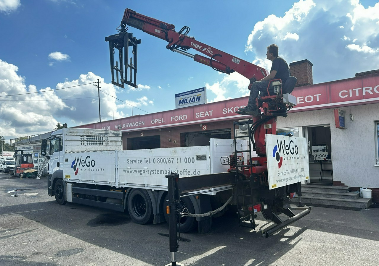 MAN Inny MAN MAN TGS 26.360 Skrzynia HDS + hwytak 2008 - Vrachtwagen met open laadbak, Kraanwagen: afbeelding 2 MAN Inny MAN MAN TGS 26.360 Skrzynia HDS + hwytak 2008 - Vrachtwagen met open laadbak, Kraanwagen: afbeelding 2