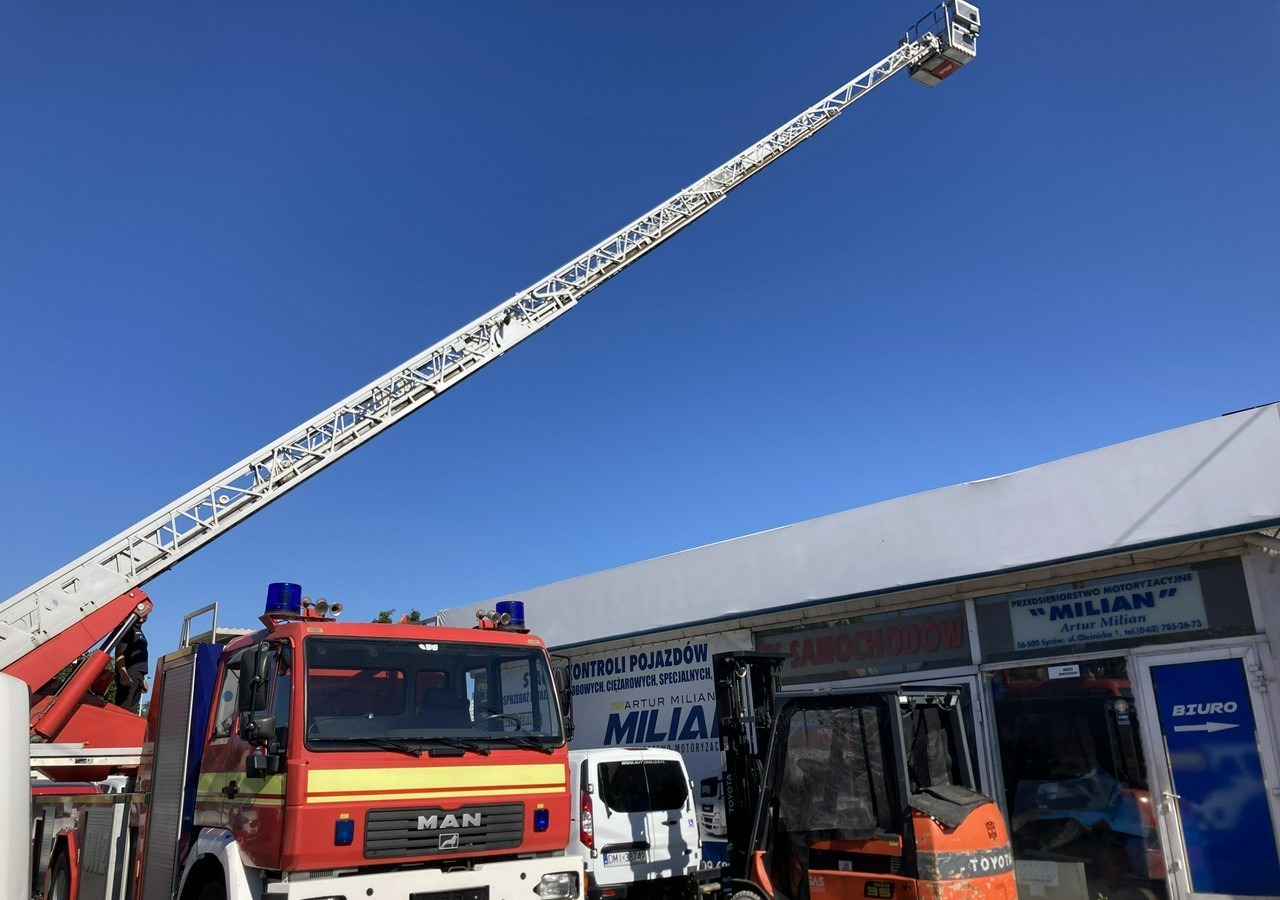 MAN L 2000 MAN 15,280 Straż pożarna drabina Strażacka zwyżka 32m Metz Model 20 - Brandweerwagen: afbeelding 4 MAN L 2000 MAN 15,280 Straż pożarna drabina Strażacka zwyżka 32m Metz Model 20 - Brandweerwagen: afbeelding 4