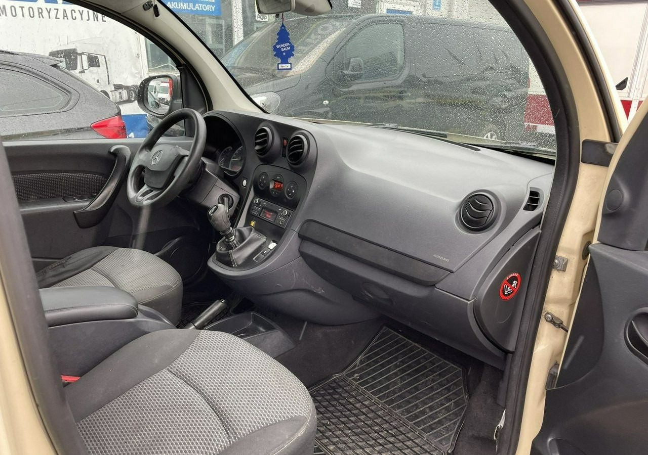Mercedes-Benz Citan Citan Tourer Mercedes Citan 6-osob przewozu Niepełnosprawnych inwalida - Stationwagen: afbeelding 3 Mercedes-Benz Citan Citan Tourer Mercedes Citan 6-osob przewozu Niepełnosprawnych inwalida - Stationwagen: afbeelding 3