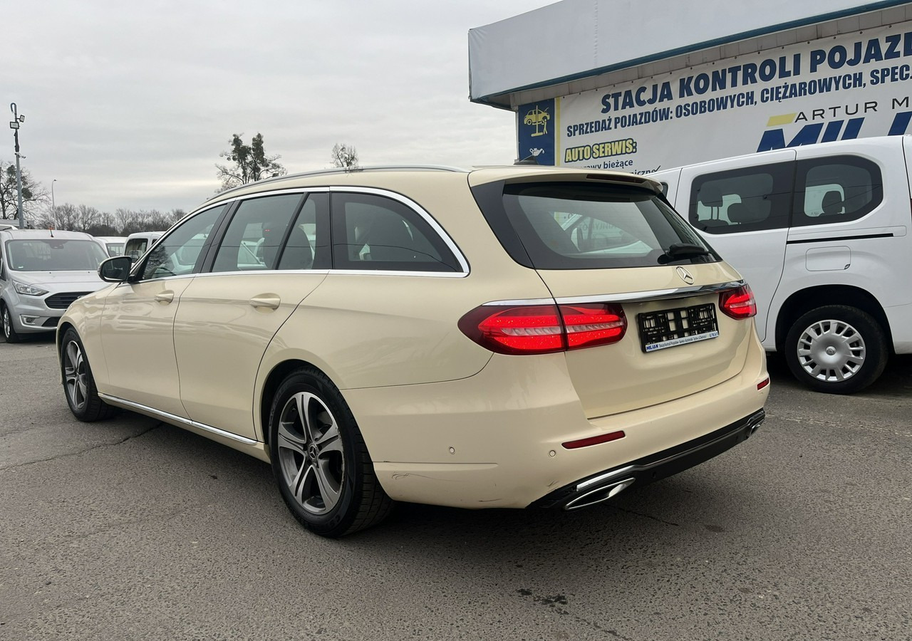 Mercedes-Benz Klasa E E220d T 9G-tronic 197KM Navi FullLed Kamera Asystent Model 2020 FV 2 - Personenwagen: afbeelding 2 Mercedes-Benz Klasa E E220d T 9G-tronic 197KM Navi FullLed Kamera Asystent Model 2020 FV 2 - Personenwagen: afbeelding 2